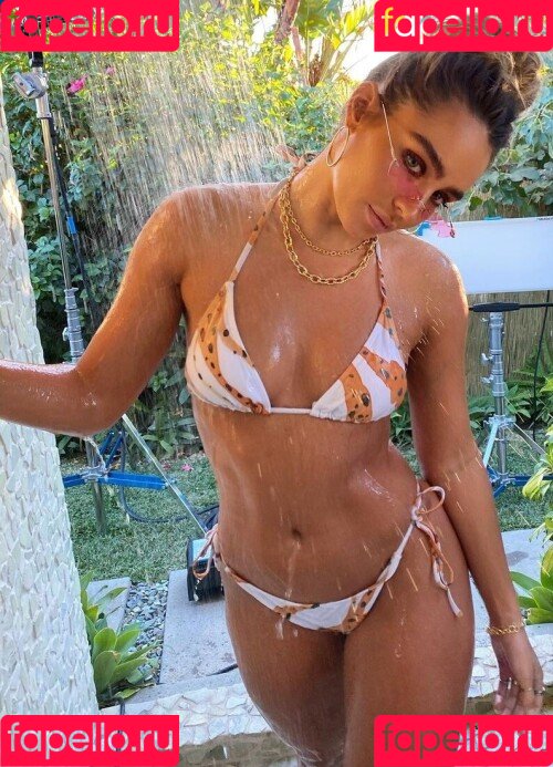 Sommer Ray Onlyfans Photo Gallery 
