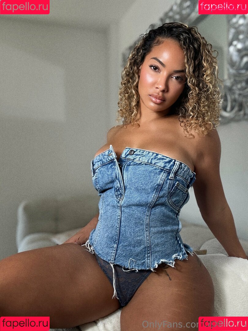 estelb75 Onlyfans Photo Gallery 