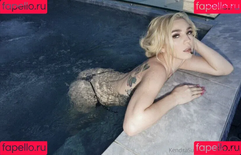 Kendra Sunderland Onlyfans Photo Gallery 