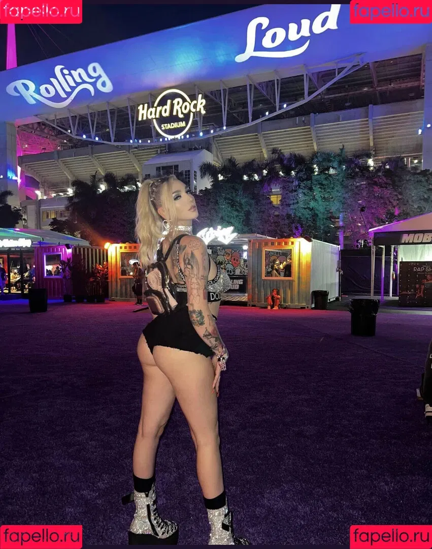 Kendra Sunderland Onlyfans Photo Gallery 
