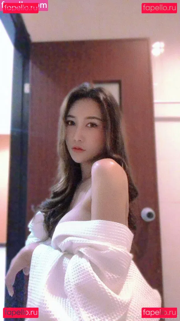 KK_The Princess Onlyfans Photo Gallery 