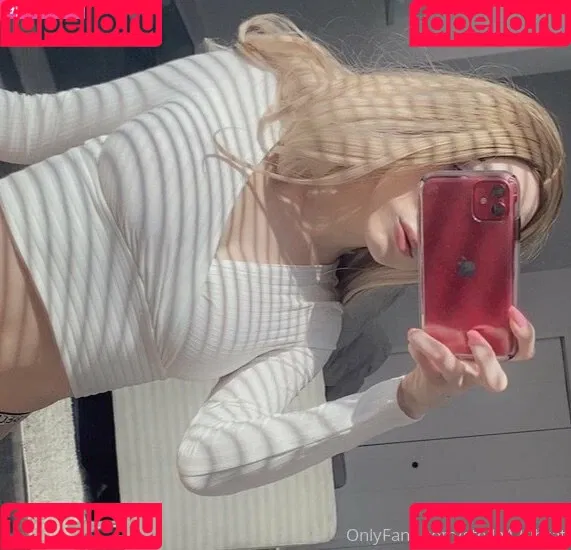 vipstellaskye Onlyfans Photo Gallery 