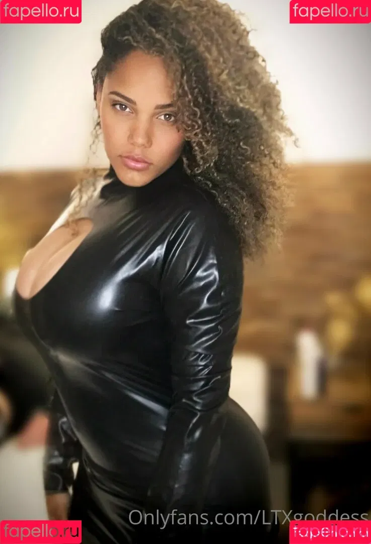 thekixxy Onlyfans Photo Gallery 