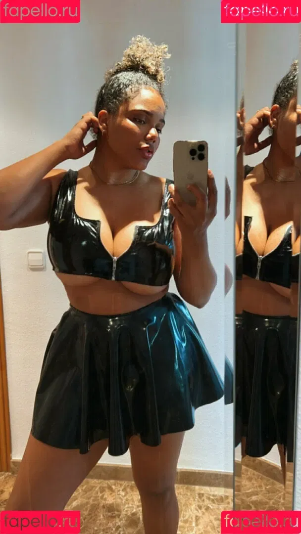 thekixxy Onlyfans Photo Gallery 