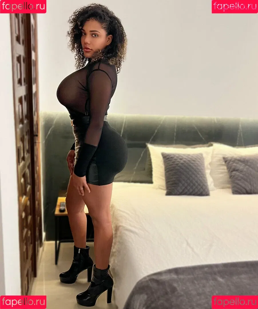 thekixxy Onlyfans Photo Gallery 
