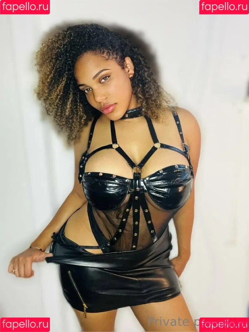 thekixxy Onlyfans Photo Gallery 