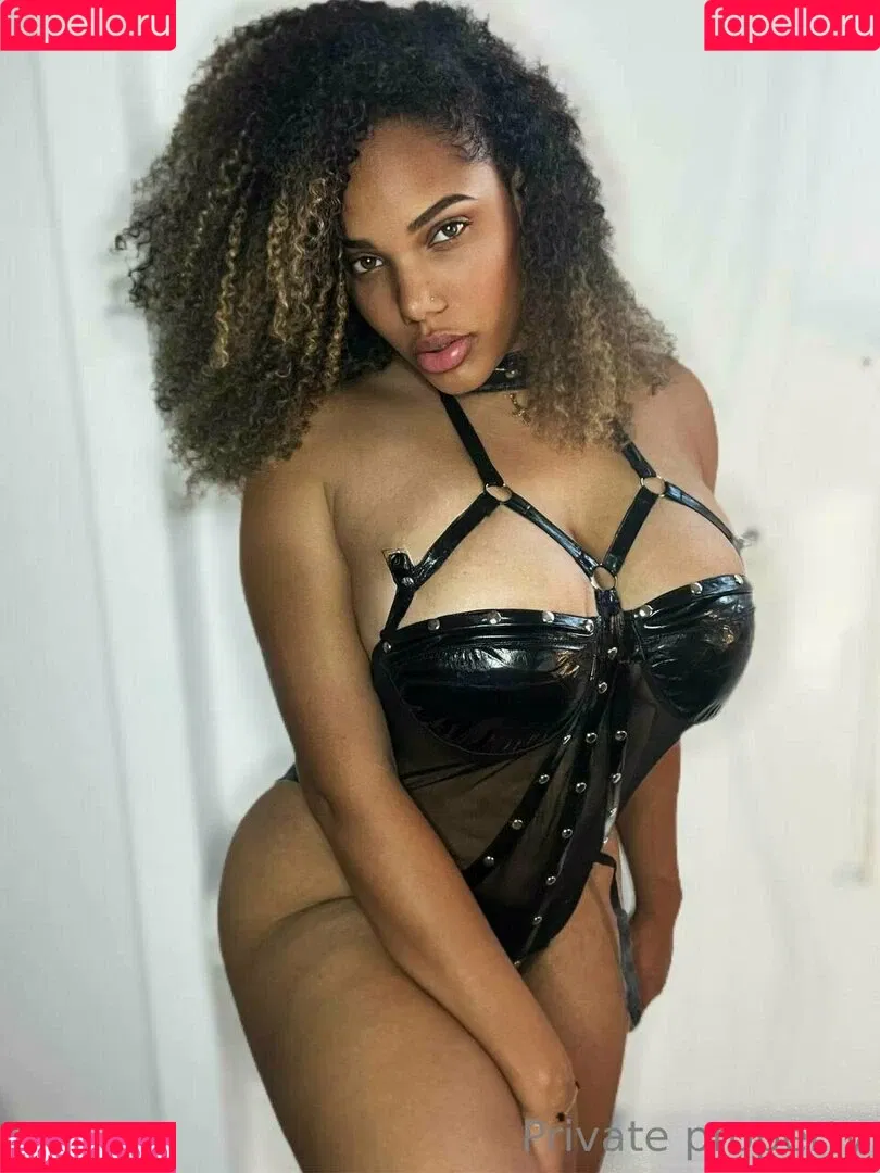 thekixxy Onlyfans Photo Gallery 