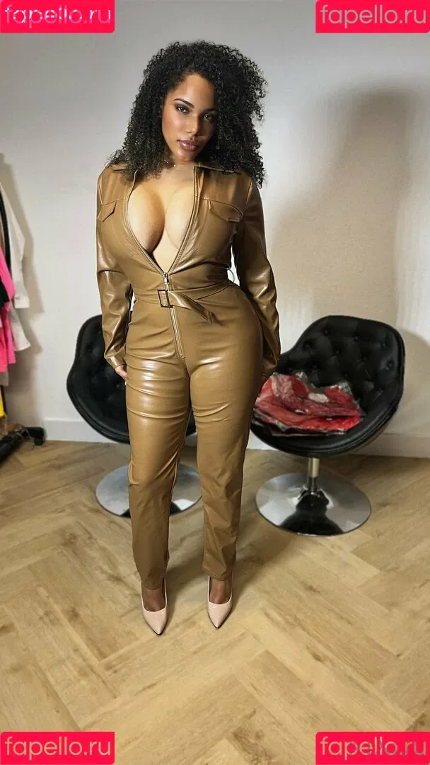 thekixxy Onlyfans Photo Gallery 