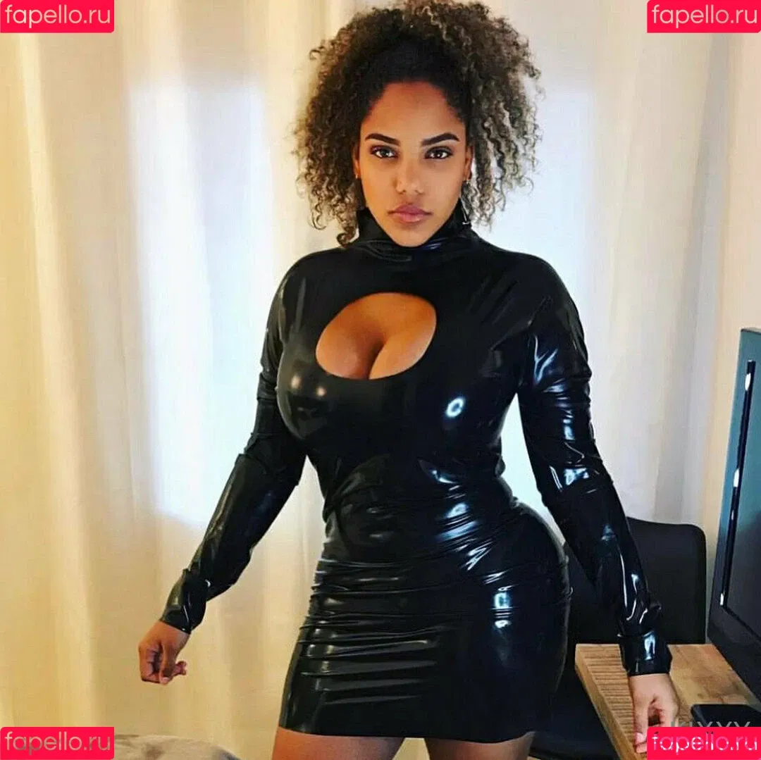 thekixxy Onlyfans Photo Gallery 