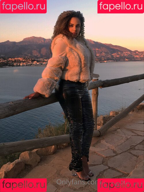 thekixxy Onlyfans Photo Gallery 