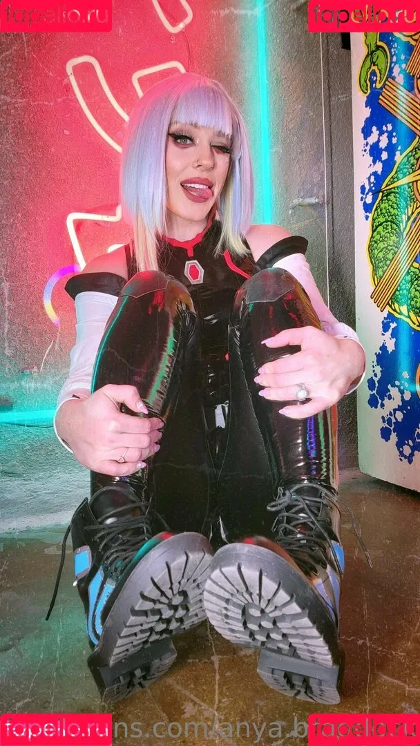 Anya Braddock Onlyfans Photo Gallery 