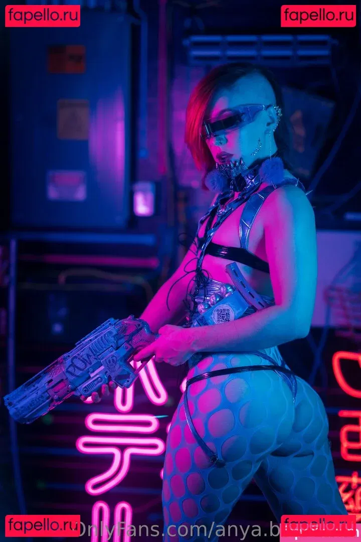 Anya Braddock Onlyfans Photo Gallery 