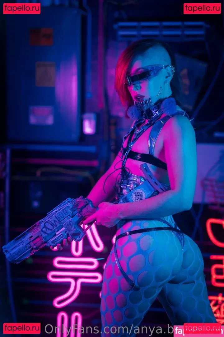 Anya Braddock Onlyfans Photo Gallery 