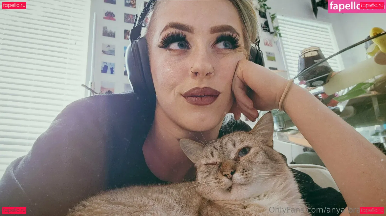 Anya Braddock Onlyfans Photo Gallery 