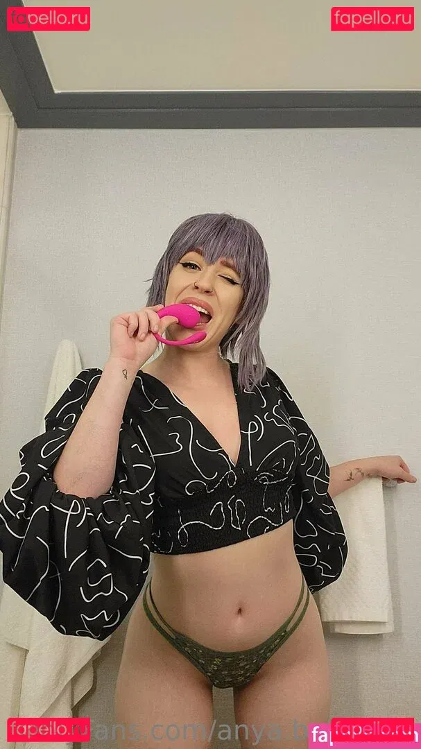 Anya Braddock Onlyfans Photo Gallery 