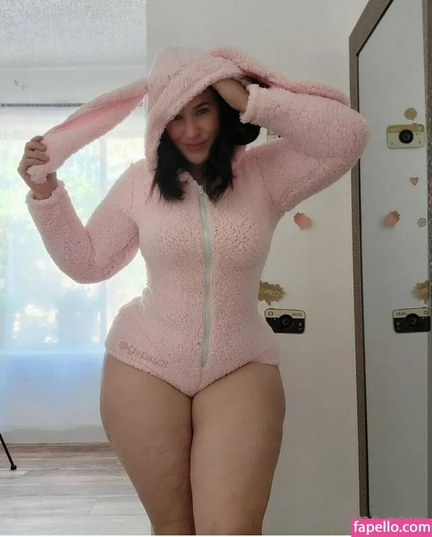 gyppyworldfreeforever Onlyfans Photo Gallery 