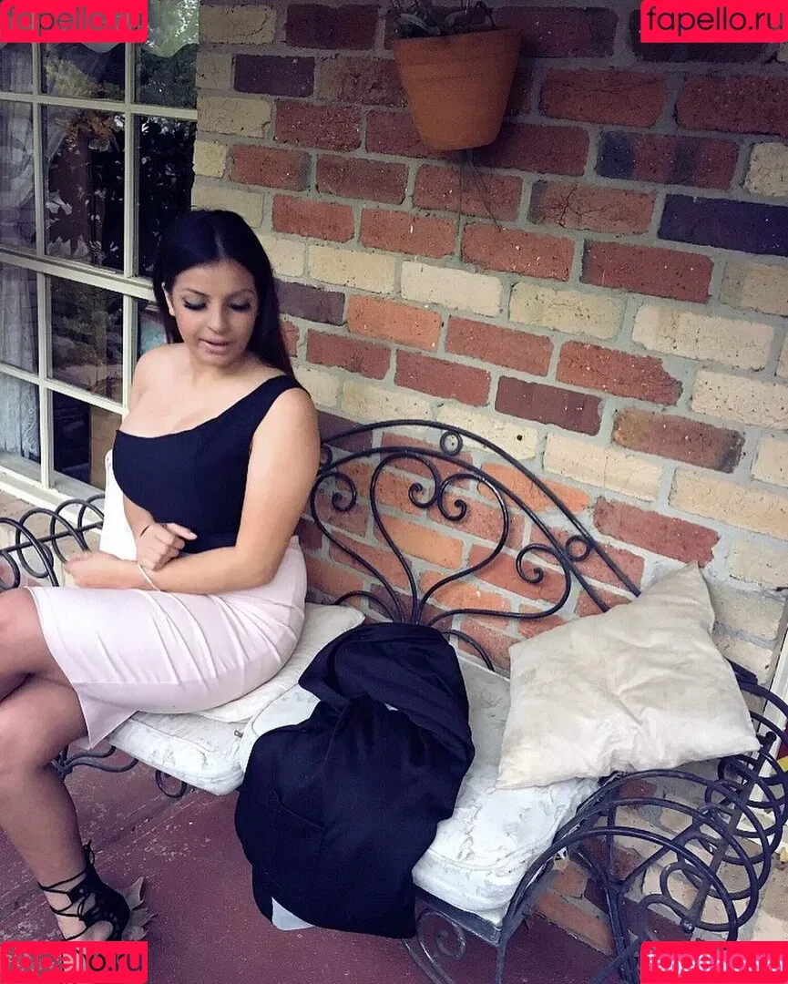 Chloe C Onlyfans Photo Gallery 