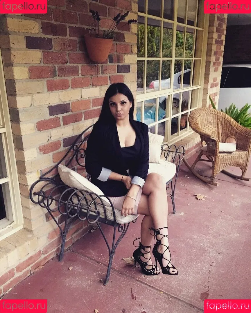 Chloe C Onlyfans Photo Gallery 