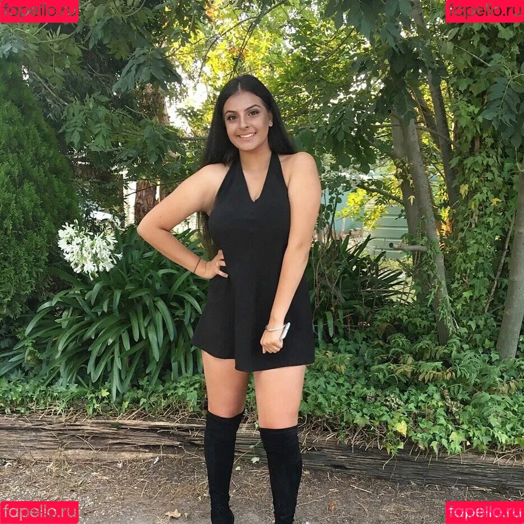 Chloe C Onlyfans Photo Gallery 