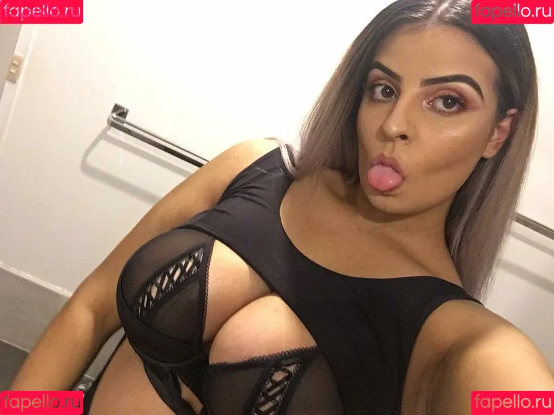 Chloe C Onlyfans Photo Gallery 