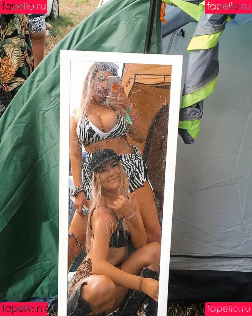 Chloe C Onlyfans Photo Gallery 