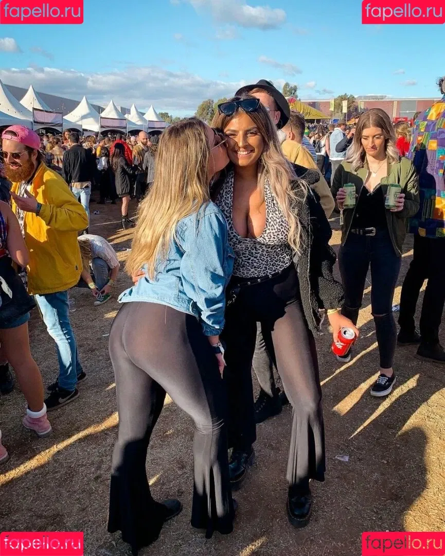 Chloe C Onlyfans Photo Gallery 