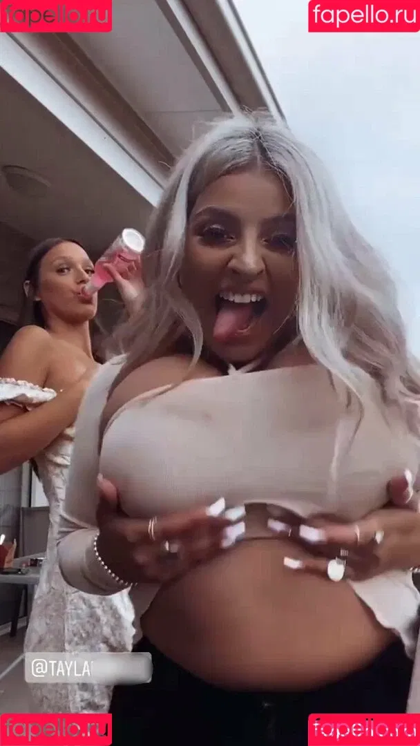 Chloe C Onlyfans Photo Gallery 