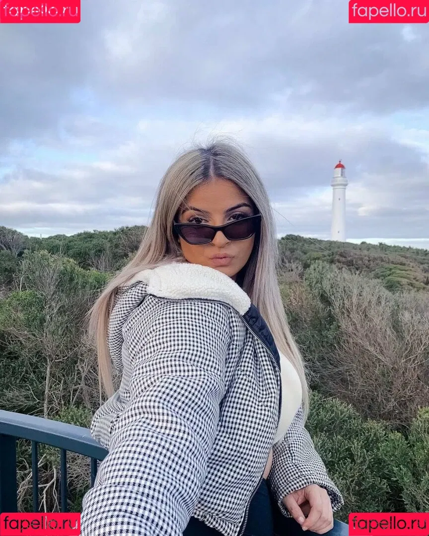 Chloe C Onlyfans Photo Gallery 