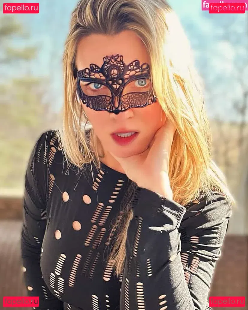 Chloe C Onlyfans Photo Gallery 