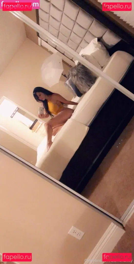 Diamond Kitty Onlyfans Photo Gallery 