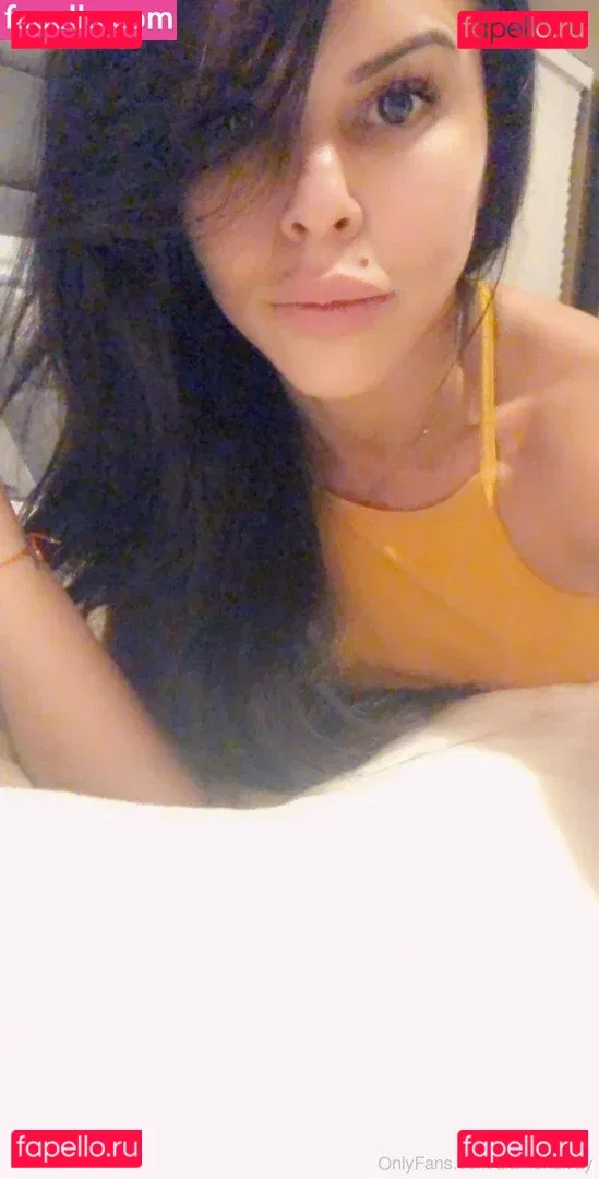 Diamond Kitty Onlyfans Photo Gallery 