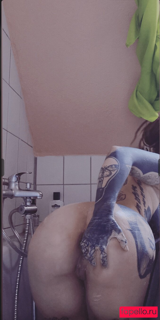 Imali3n Nude Onlyfans Photo 32
