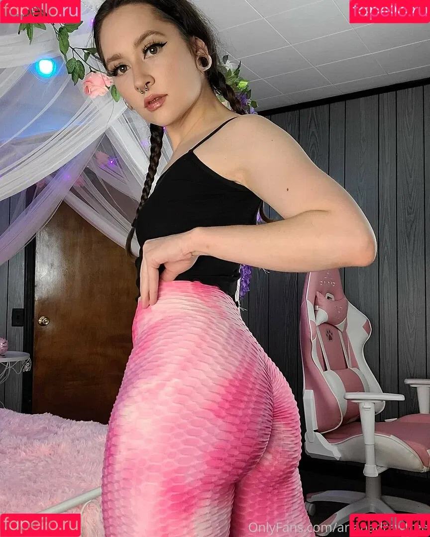 itsarianadrew Onlyfans Photo Gallery 