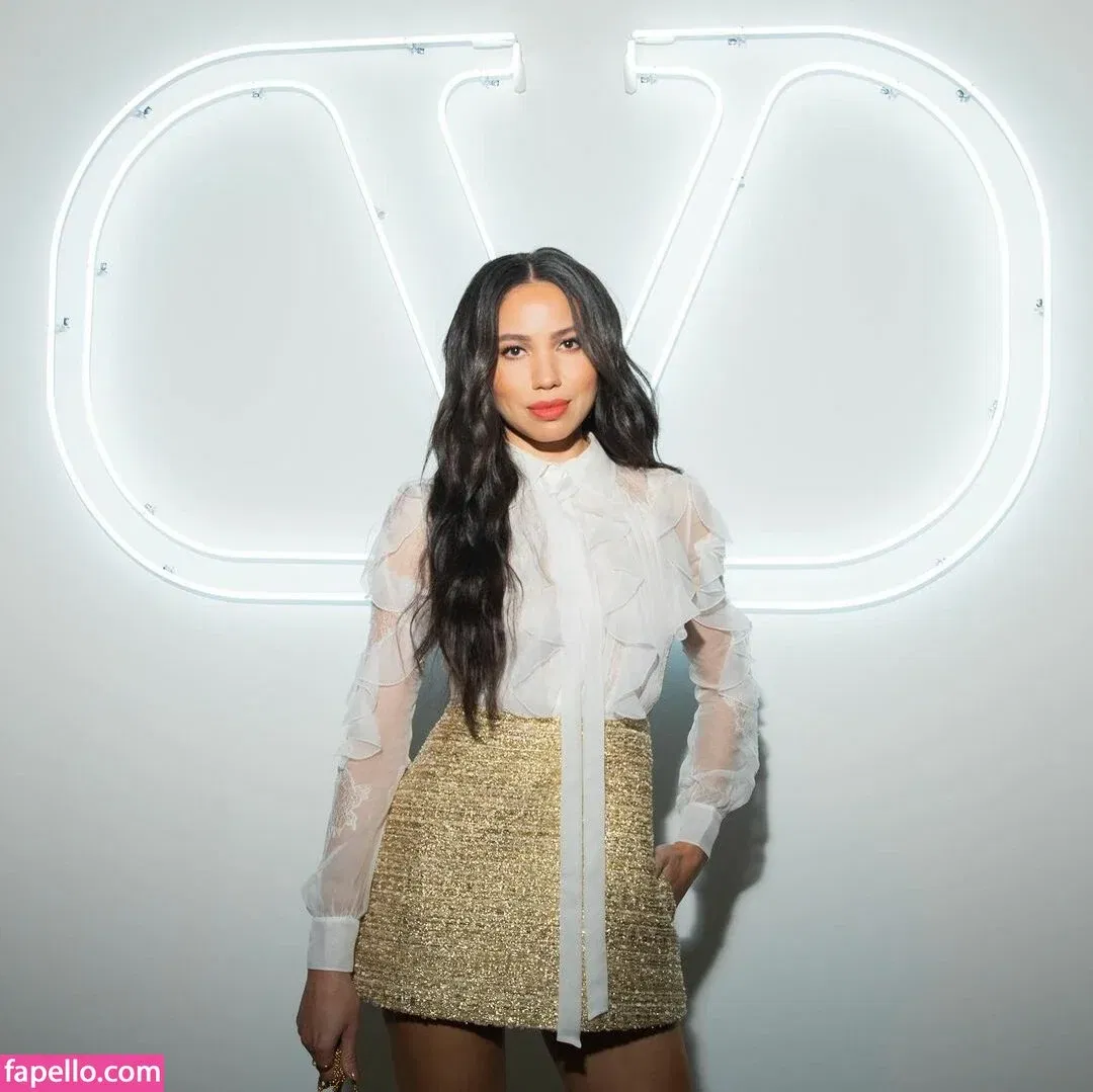 Jurnee Smollett Onlyfans Photo Gallery 