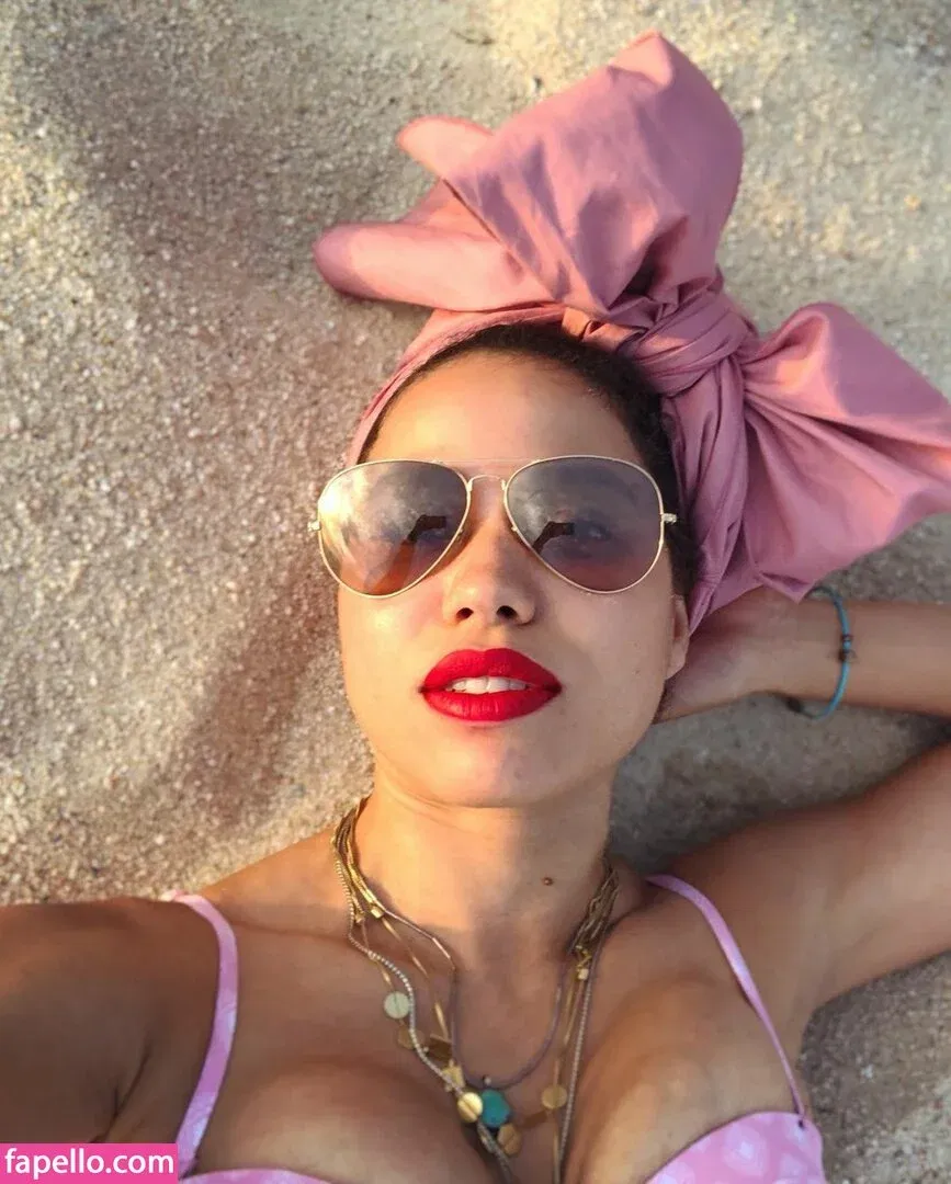 Jurnee Smollett Onlyfans Photo Gallery 