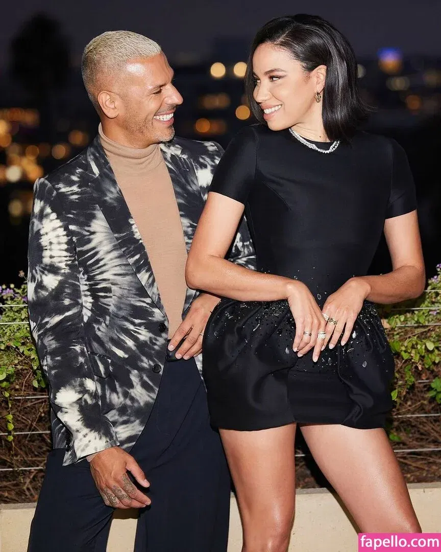 Jurnee Smollett Onlyfans Photo Gallery 