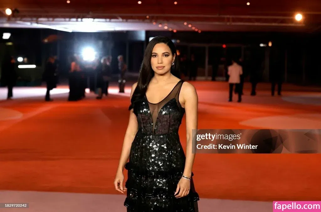 Jurnee Smollett Onlyfans Photo Gallery 
