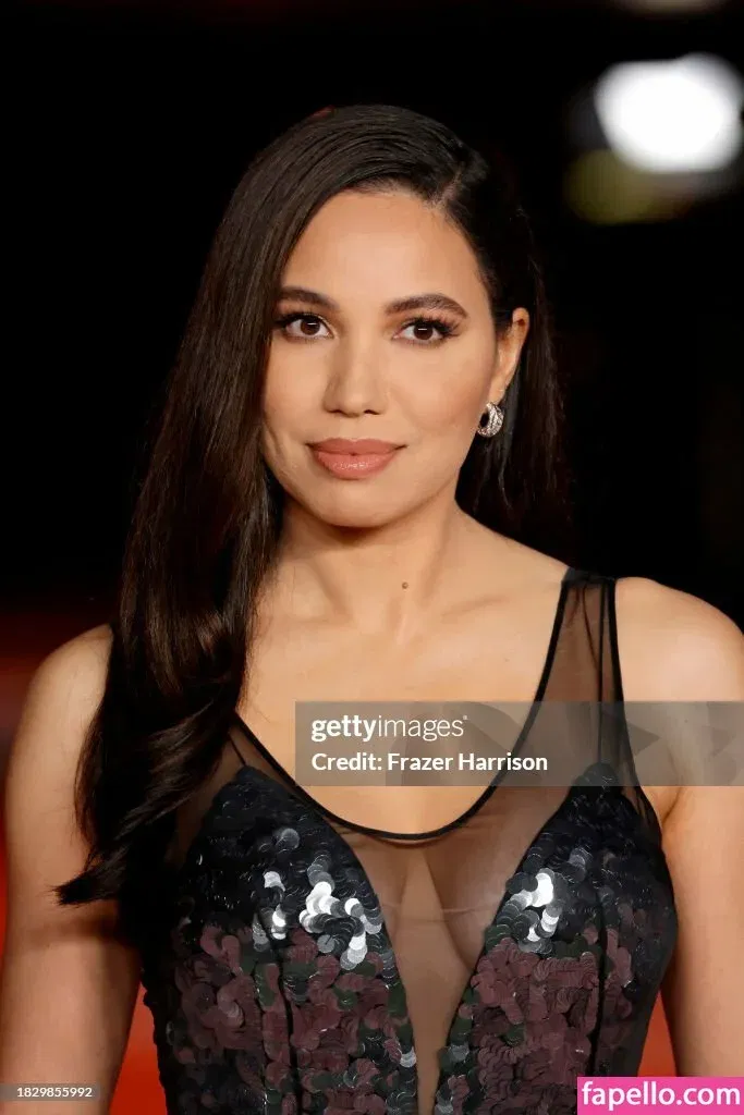 Jurnee Smollett Onlyfans Photo Gallery 