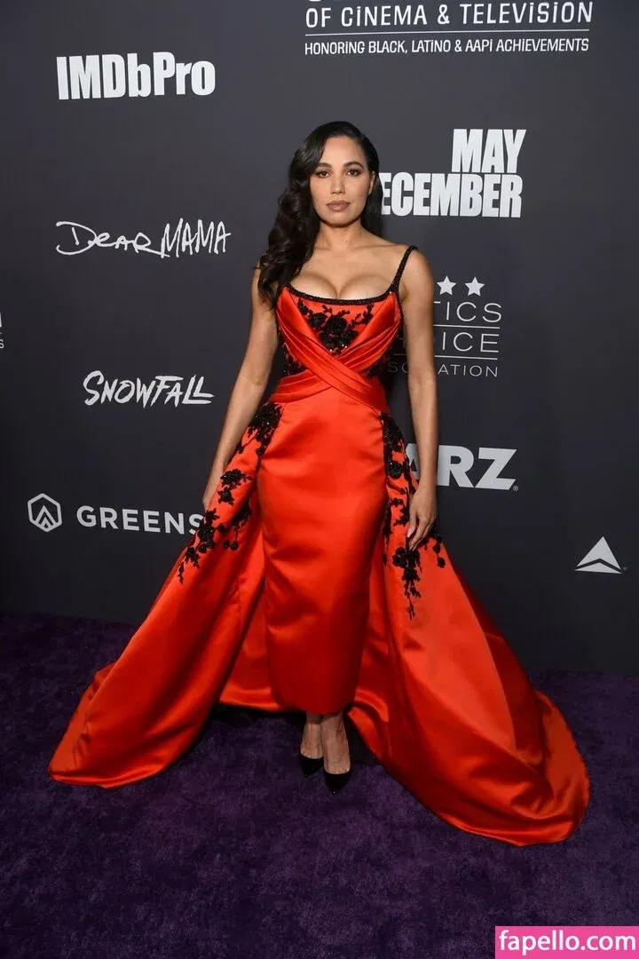 Jurnee Smollett Onlyfans Photo Gallery 