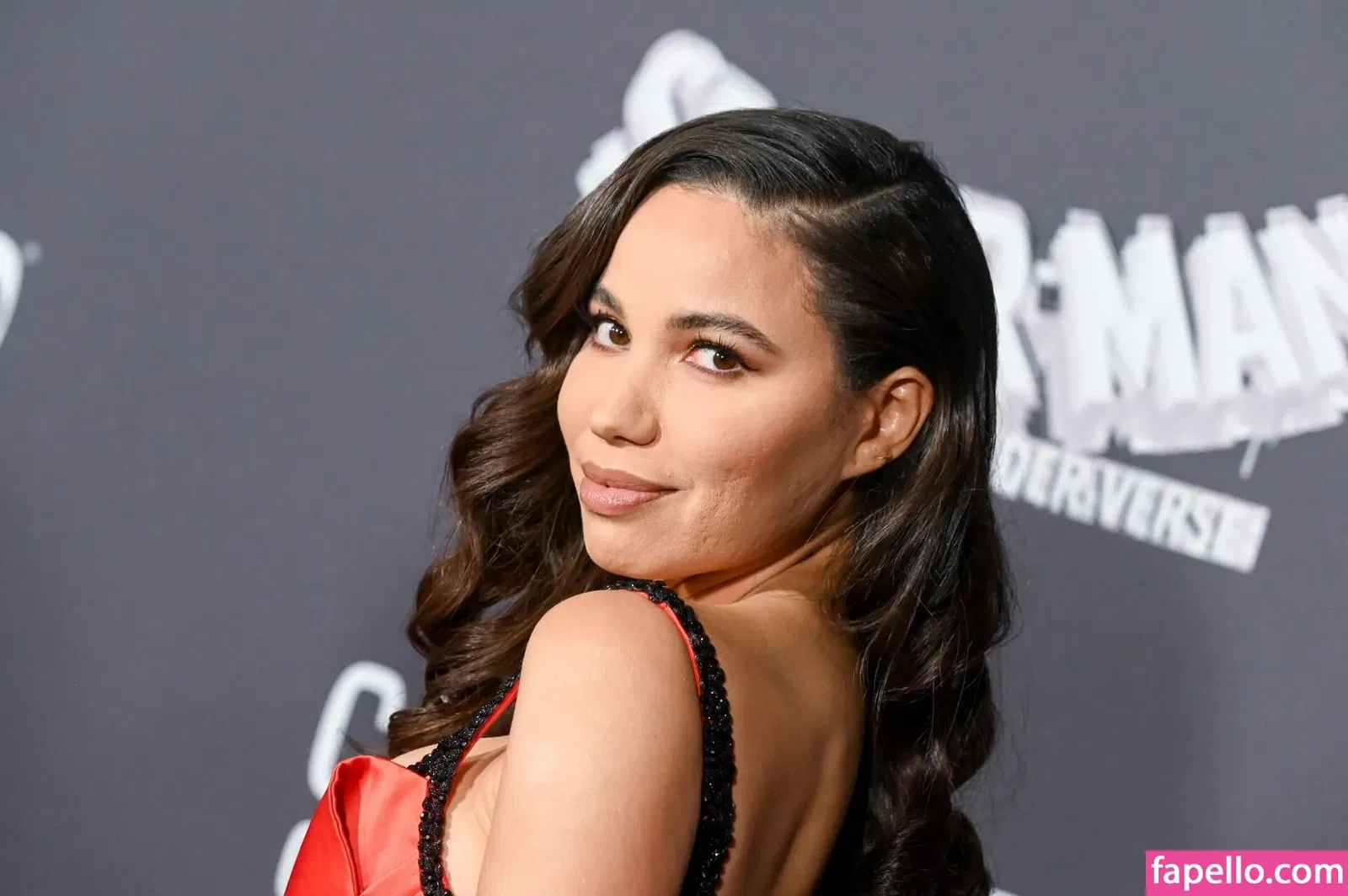 Jurnee Smollett Onlyfans Photo Gallery 