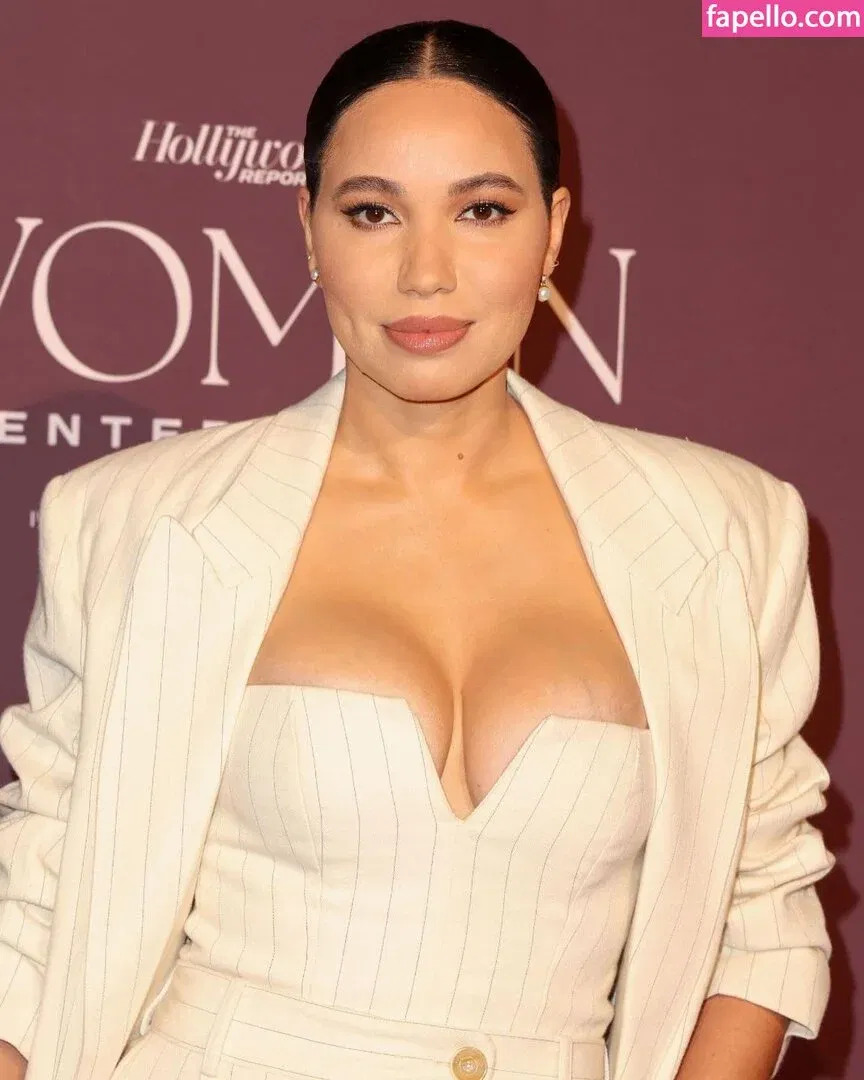 Jurnee Smollett Onlyfans Photo Gallery 