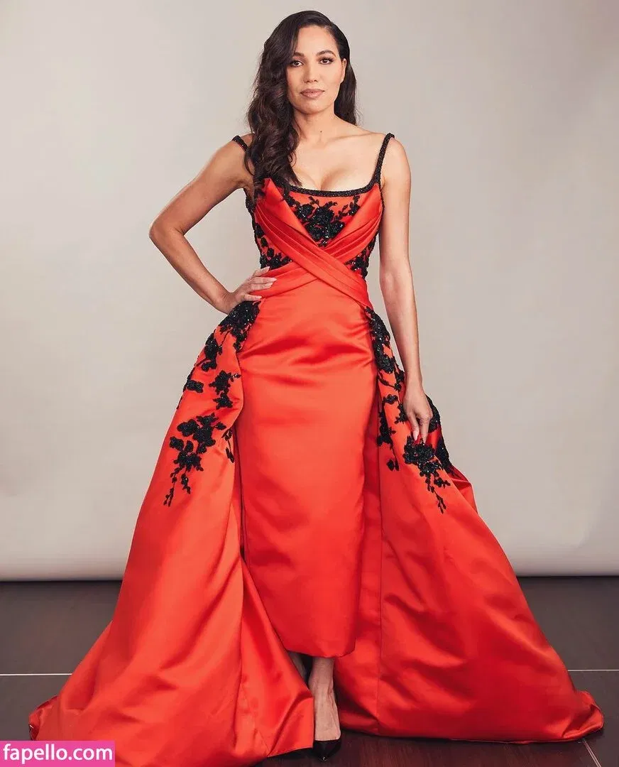 Jurnee Smollett Onlyfans Photo Gallery 