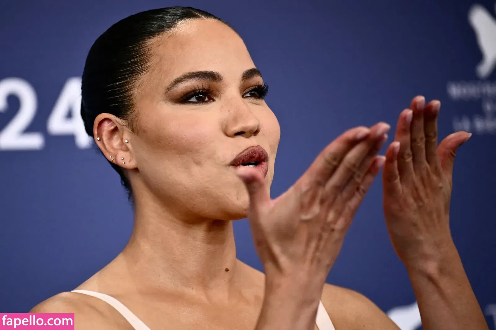 Jurnee Smollett Onlyfans Photo Gallery 