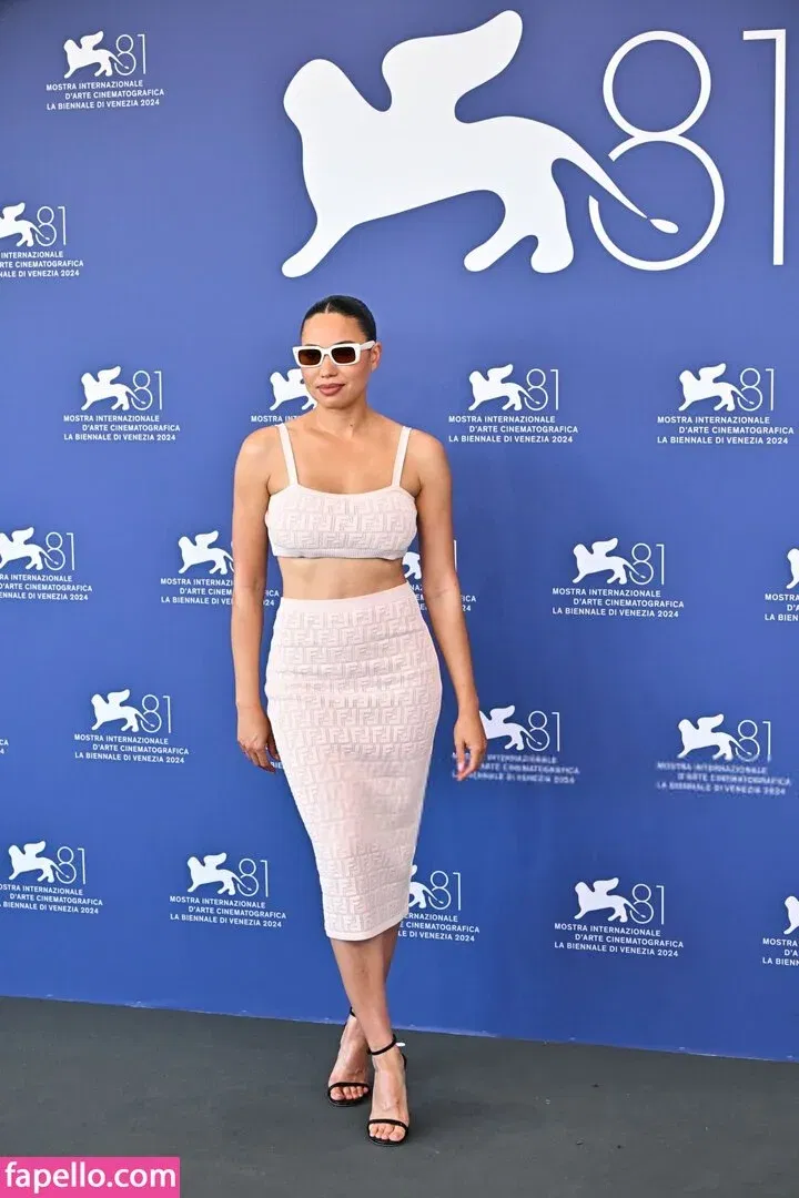 Jurnee Smollett Onlyfans Photo Gallery 