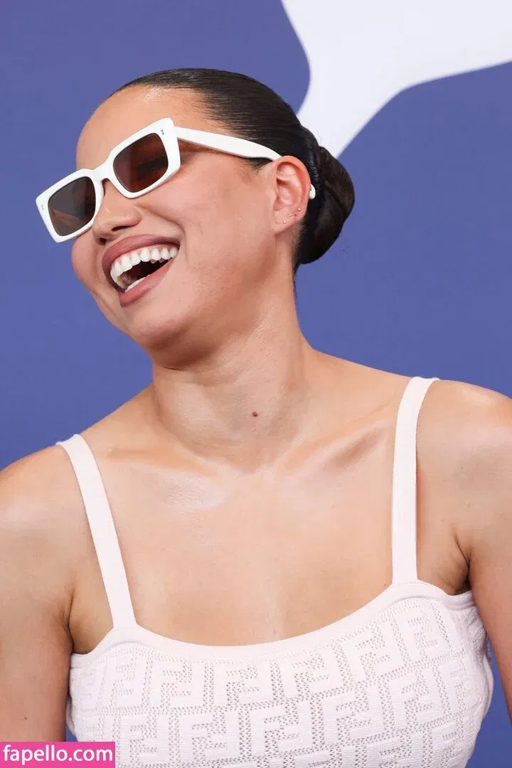 Jurnee Smollett Onlyfans Photo Gallery 