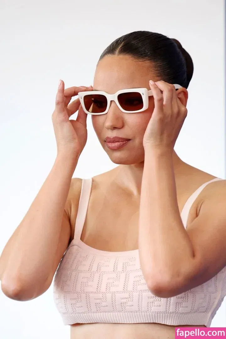 Jurnee Smollett Onlyfans Photo Gallery 