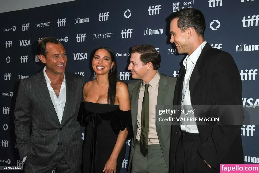 Jurnee Smollett Onlyfans Photo Gallery 