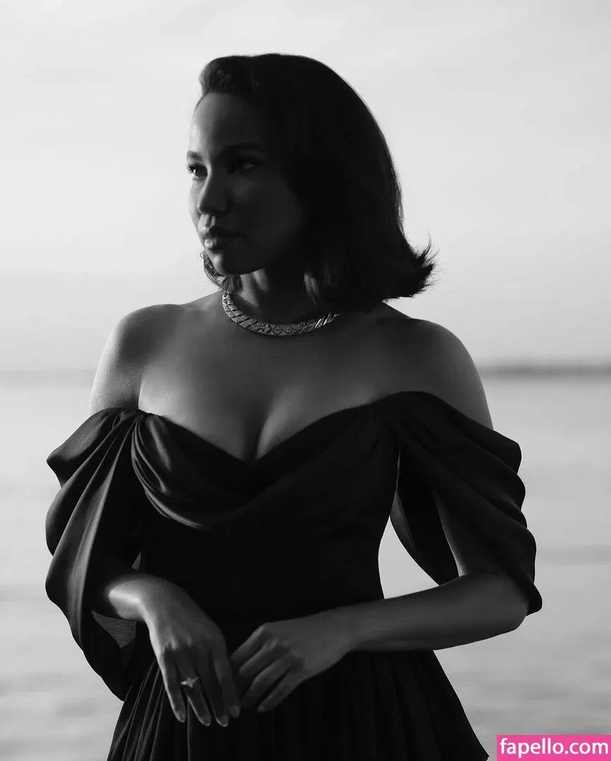 Jurnee Smollett Onlyfans Photo Gallery 