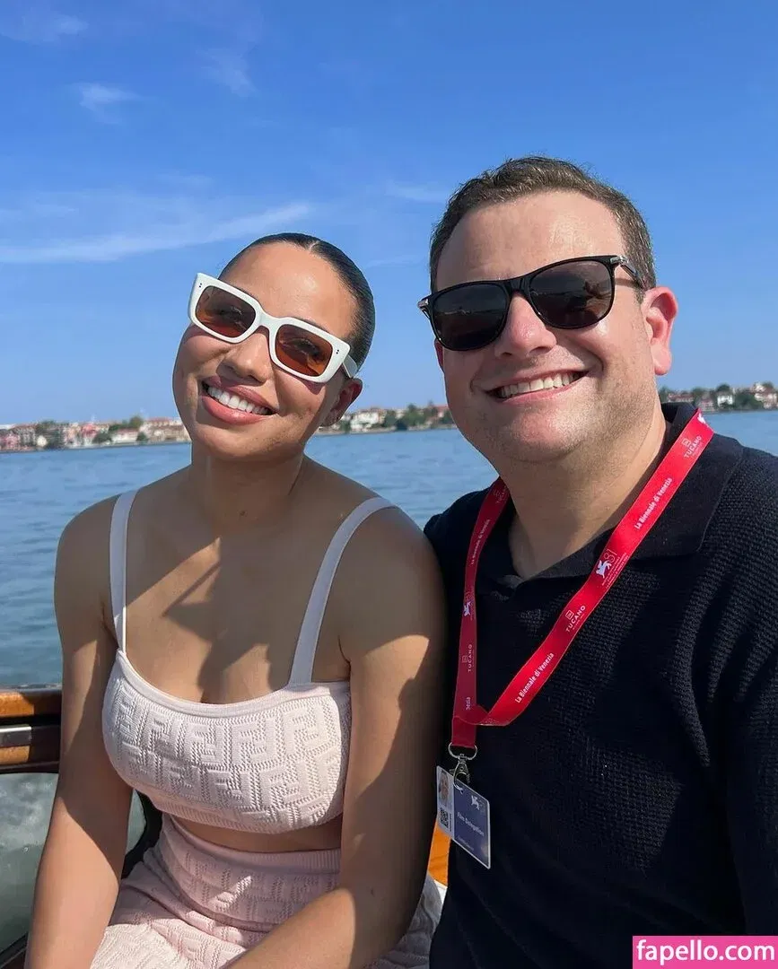 Jurnee Smollett Onlyfans Photo Gallery 