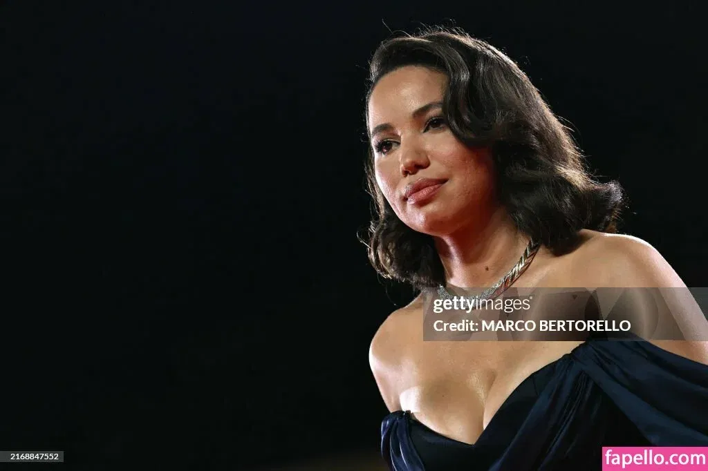 Jurnee Smollett Onlyfans Photo Gallery 